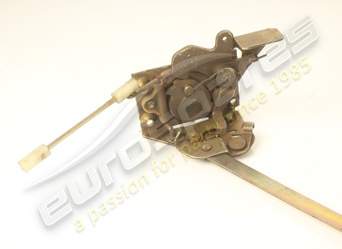 new (other) ferrari rh door lock assembly. part number 40062200 (5)
