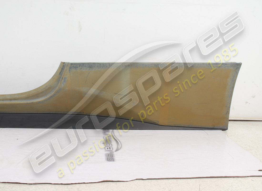 nuovo (altro) ferrari rivestimento sottoporta sx. numero parte 83261500 (3)