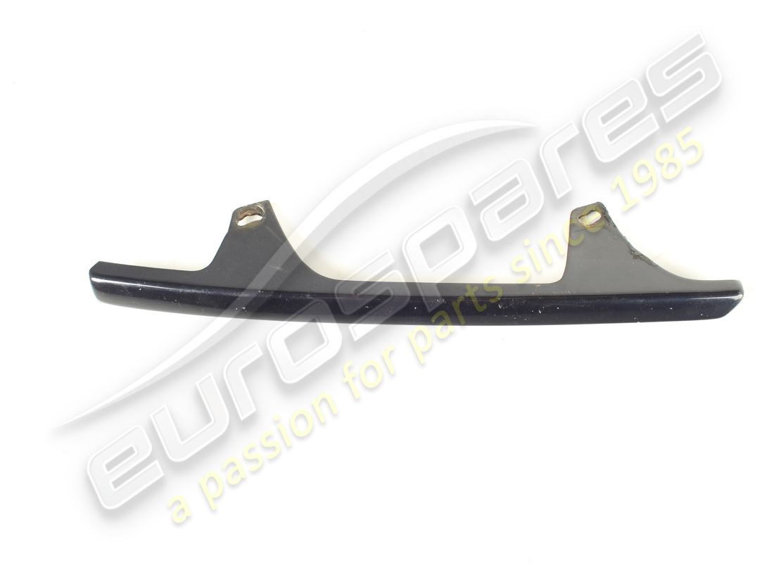 MODANATURA SOTTO IL FARO SX USATA Maserati. NUMERO PARTE 378300305 (1)