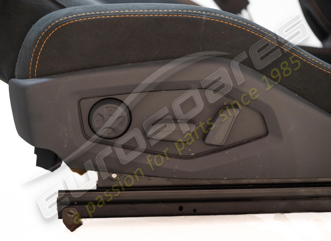 usato lamborghini paio di comfort posti a sedere. numero parte 4t0882011bw (9)