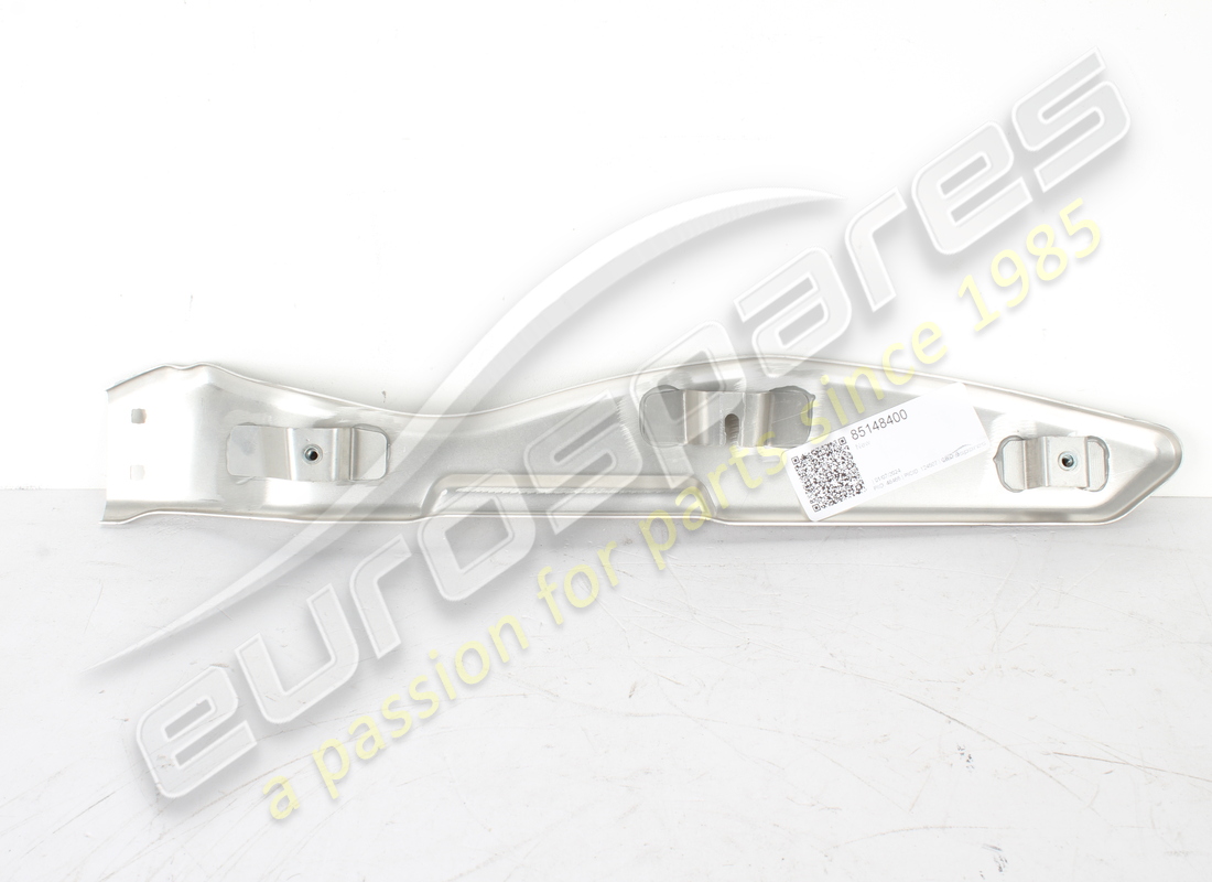 nuovo ferrari scudo stipite porta dx. numero parte 85148400 (2)