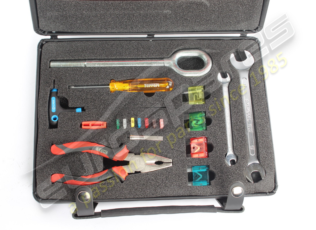 nuova ferrari borsa kit attrezzi completa. numero parte 220496 (5)