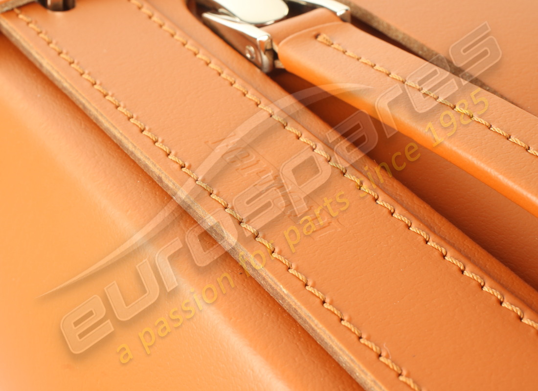 nuova ferrari borsa kit attrezzi completa. numero parte 164683 (6)