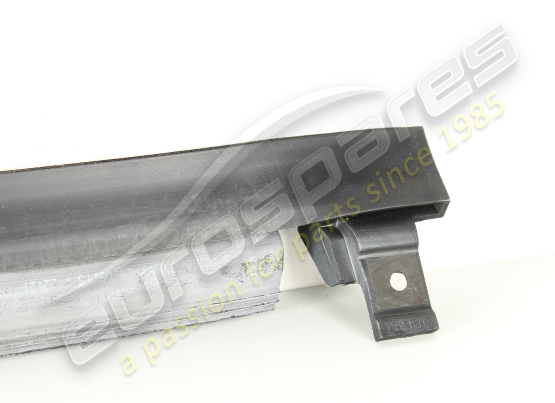 nuova ferrari guarnizione sx per porta. numero parte 65164500 (2)