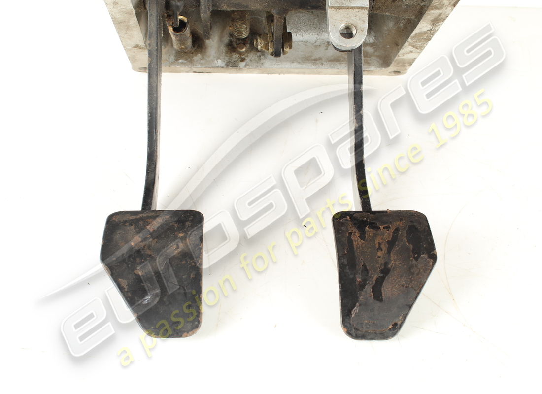alloggiamento supporto pedale ferrari usato numero parte guida a sinistra 129956 (2)