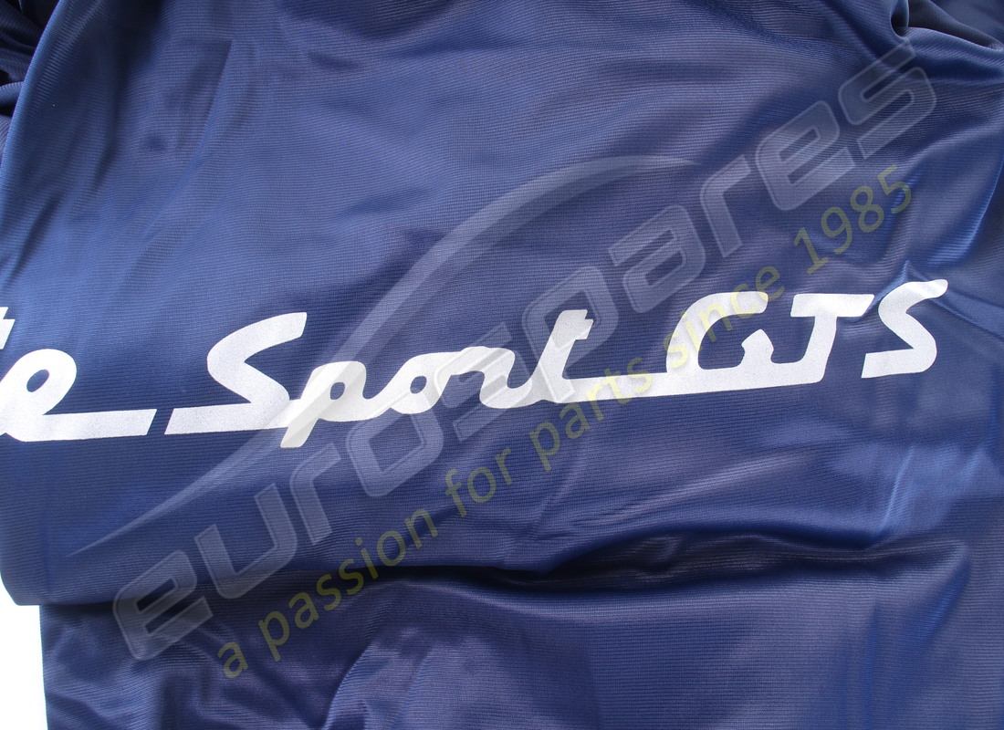 NUOVO MASERATI COPRIAUTO. NUMERO PARTE 81547500 (4) nuovo maserati copriauto. numero parte 81547500 (4)