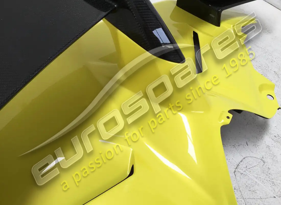 NUOVO (ALTRO) EUROSPARES SPOILER ALA (CARBONIO LUCIDO). NUMERO PARTE EAP1490377 (4) nuovo (altro) eurospares spoiler ala (carbonio lucido). numero parte eap1490377 (4)