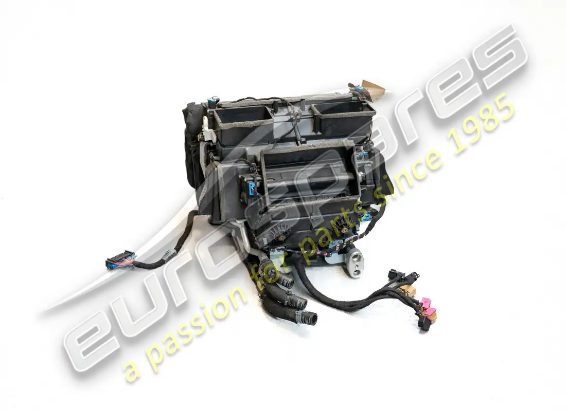 MATRICE RISCALDATORE DANNEGGIATA Lamborghini NUMERO PARTE 400820351C (1)
