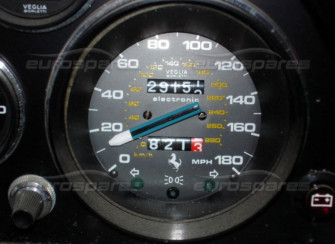 ferrari 308 quattrovalvole (1985) con 29,151 miles, in preparazione per lo smantellamento di #6