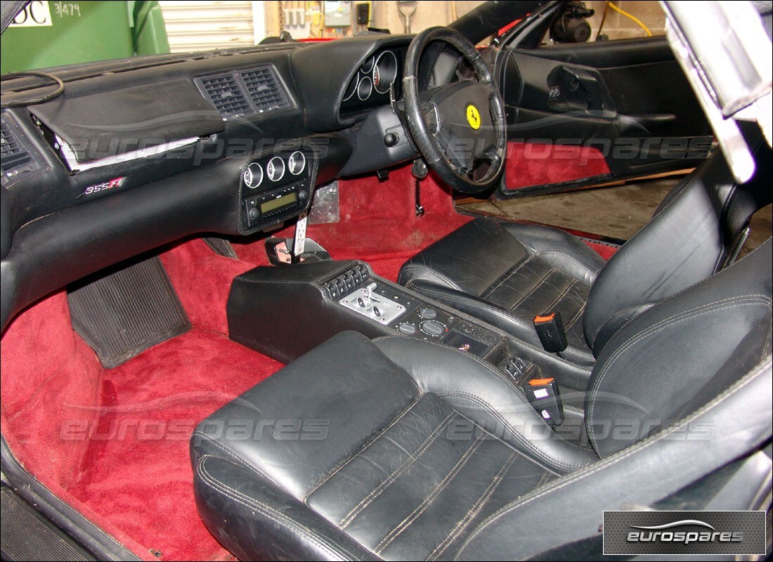 ferrari 355 (5.2 motronic) con 15,431 miles, in preparazione per lo smantellamento di #4