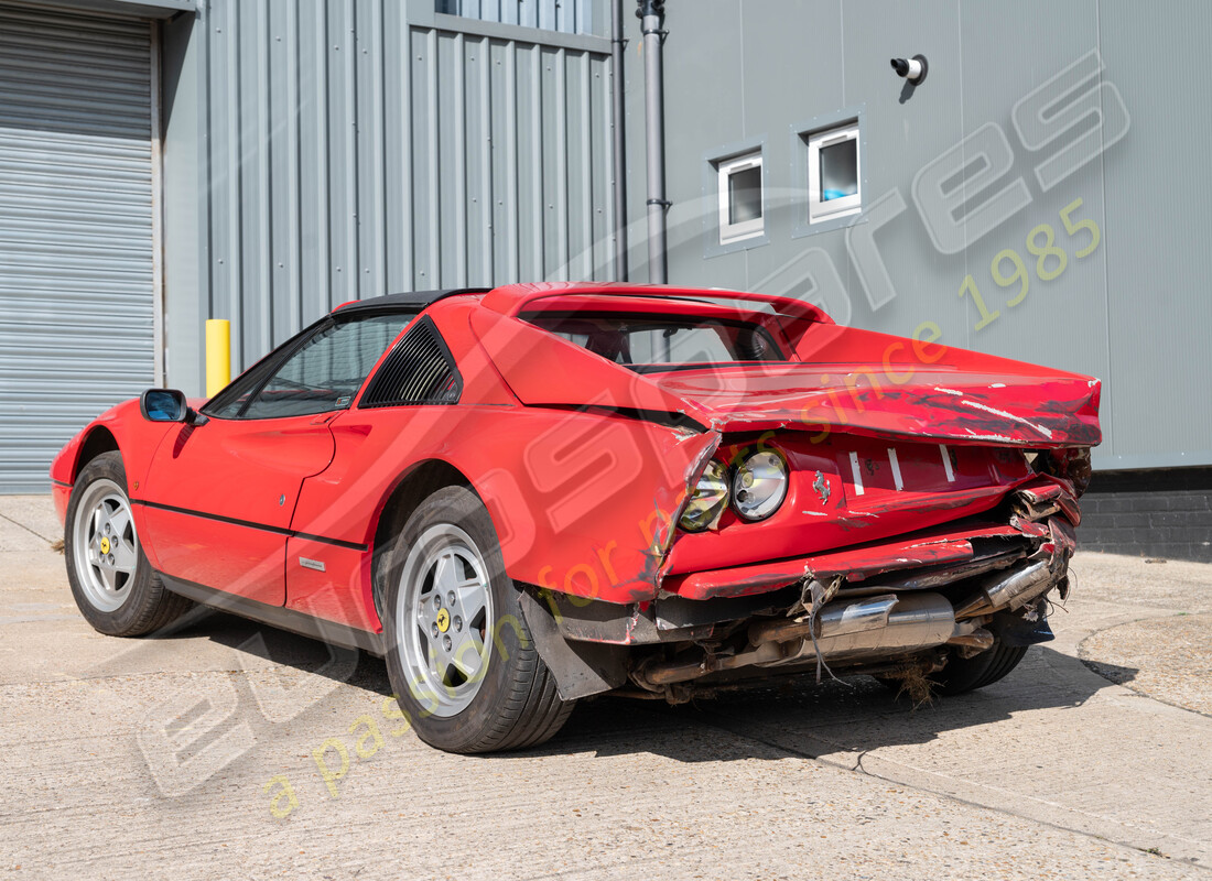 ferrari 328 (1988) in preparazione per lo smantellamento #3