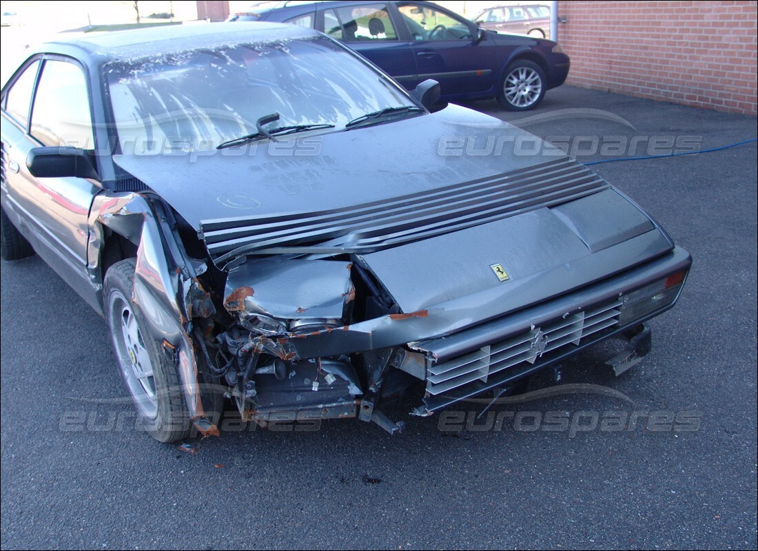 ferrari mondial 3.2 qv (1987) con 74,889 miles, in preparazione per lo smantellamento di #10