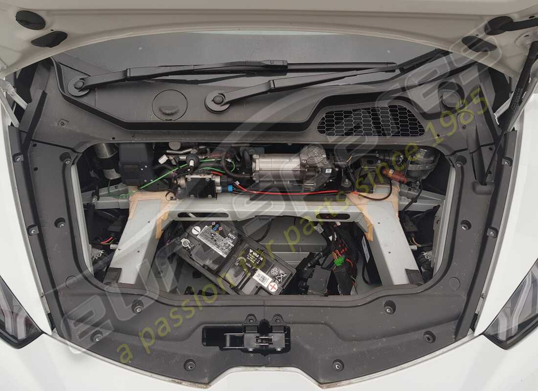 lamborghini 2020 (evo coupe) con 5,415 miles, in preparazione per lo smantellamento di #15