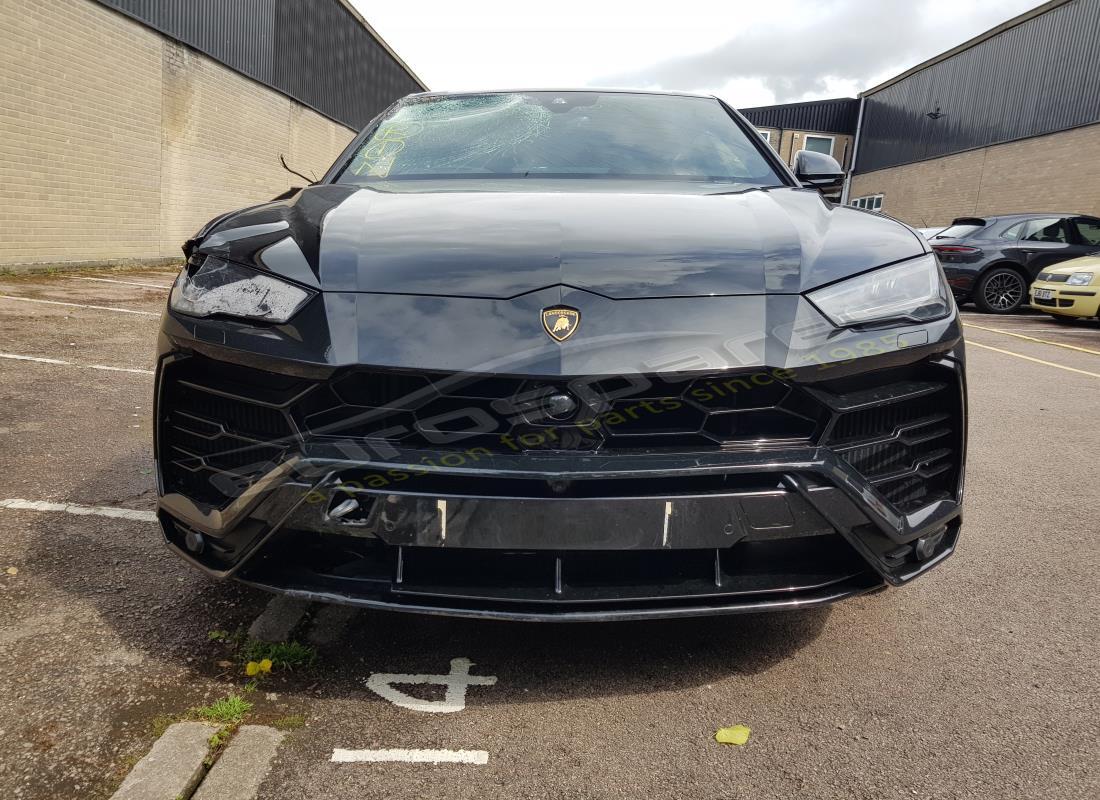 lamborghini urus (2019) con 7,805 miles, in preparazione per lo smantellamento di #8