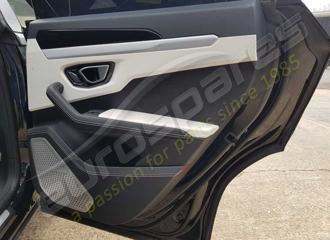 lamborghini urus (2020) con 16,266 miles, in preparazione per lo smantellamento di #14