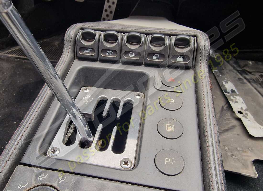 ferrari 355 (2.7 motronic) con 56683 km, in preparazione per lo smantellamento di #18