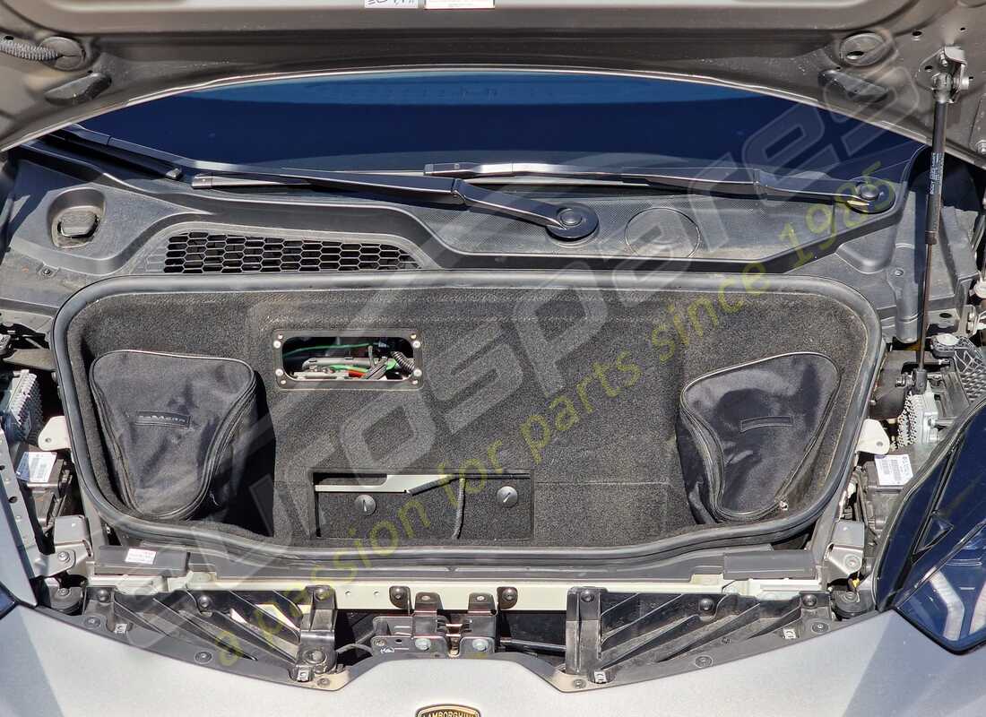 lamborghini 2017 (lp610-4 spyder) con 21,701 chilometri, in preparazione per lo smantellamento #16