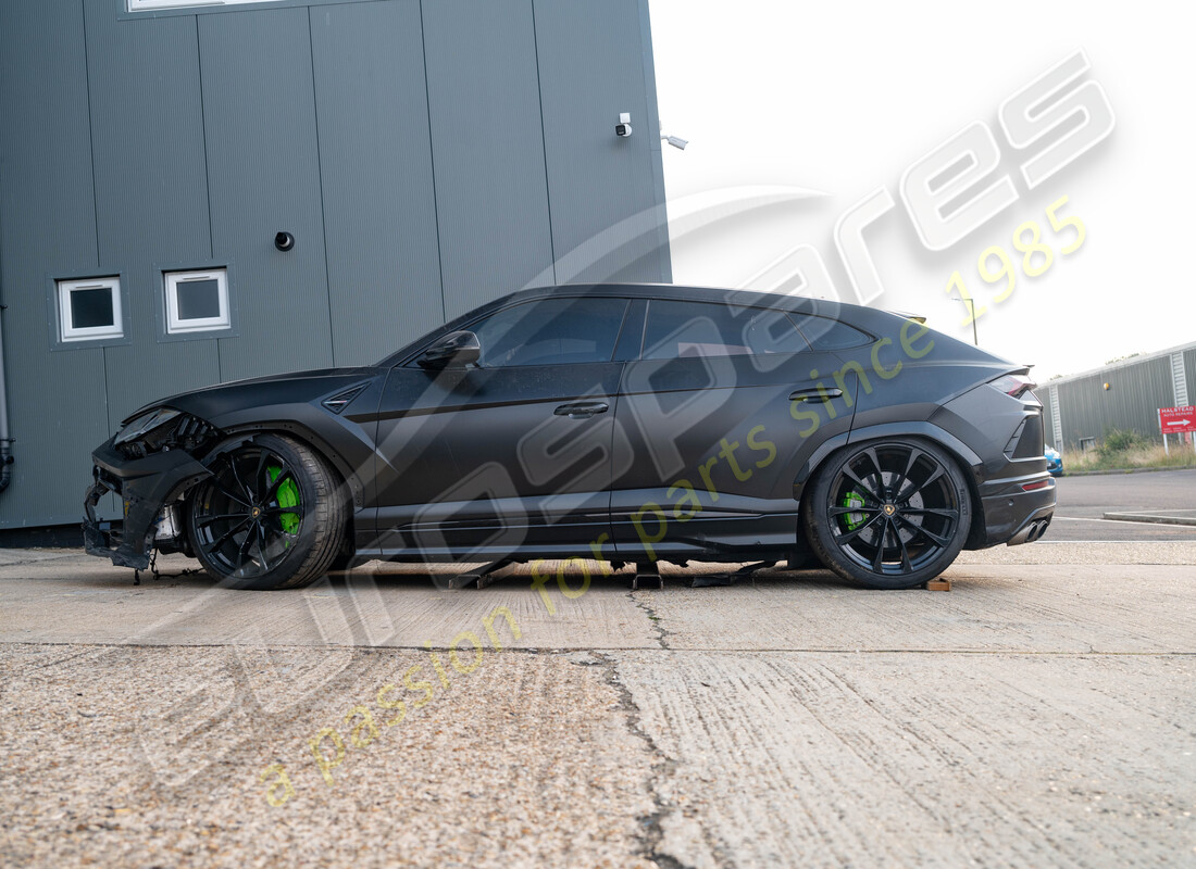 lamborghini urus (2022) con 11402, in preparazione per lo smantellamento #6