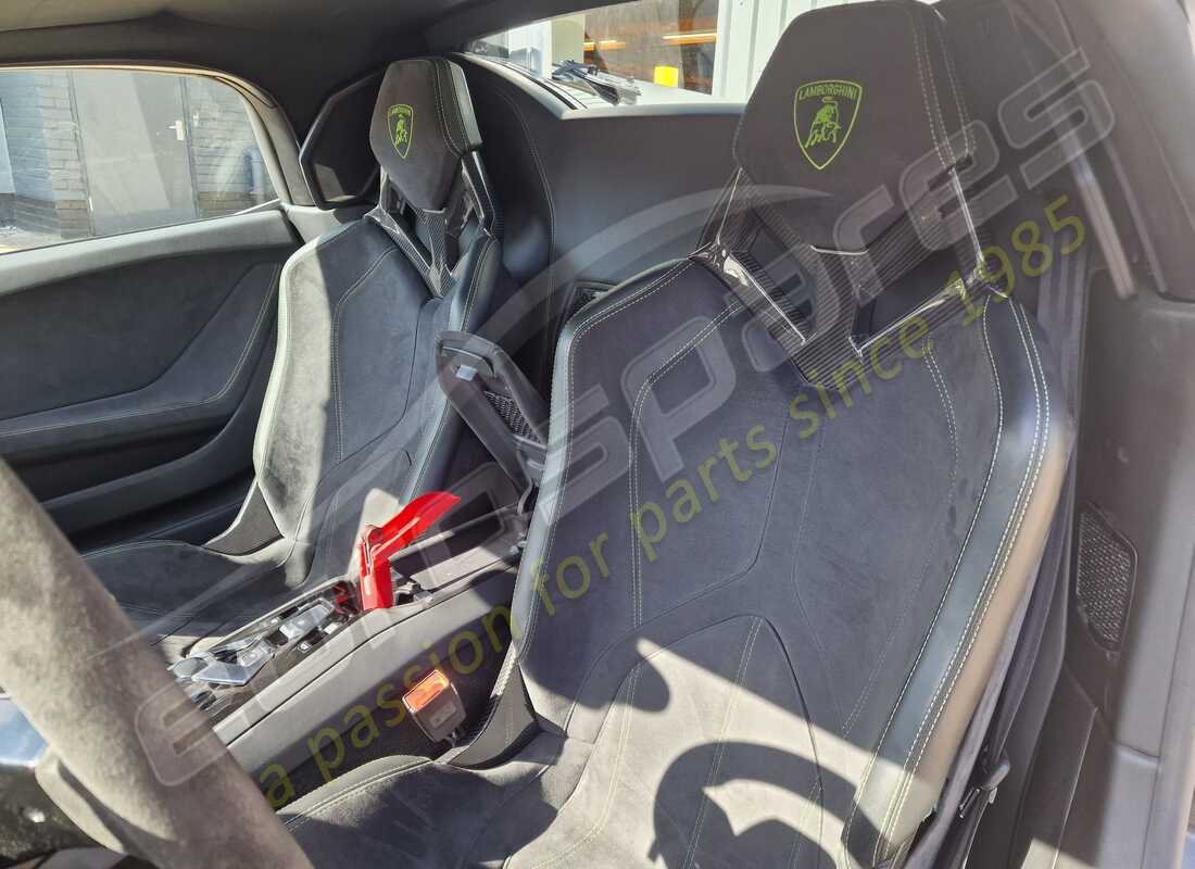 lamborghini 2017 (lp610-4 spyder) con 21,701 chilometri, in preparazione per lo smantellamento #11