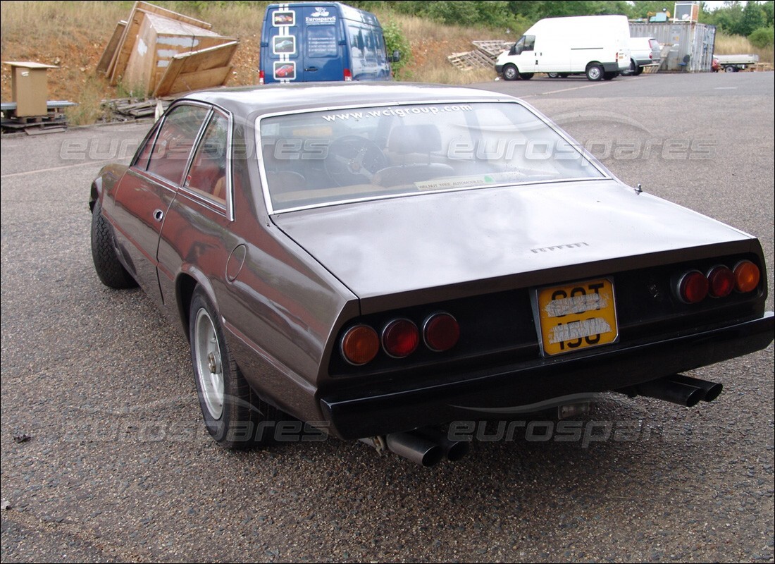 ferrari 365 gt4 2+2 (1973) con 74,889 miles, in preparazione per lo smantellamento di #5