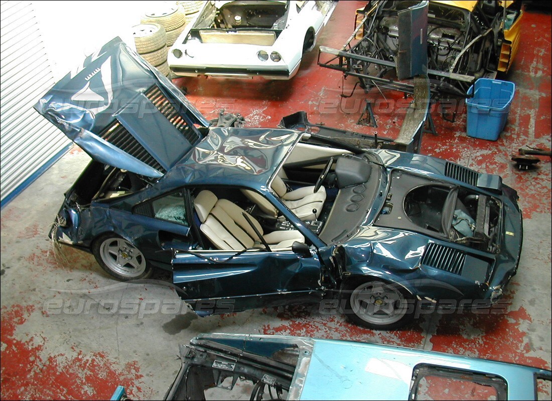 ferrari 308 gtb (1976) con 98,554 chilometri, in preparazione per lo smantellamento #7