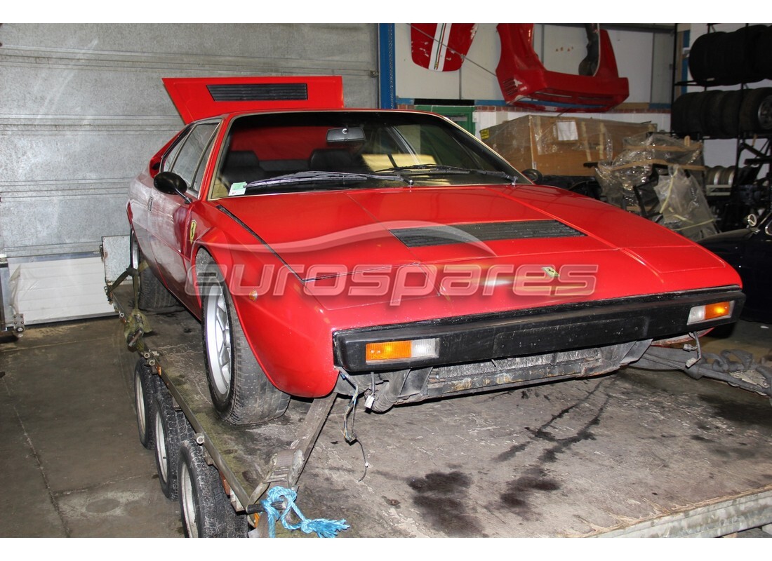 ferrari 308 gt4 dino (1979) con 76,879 chilometri, in preparazione per lo smantellamento #2