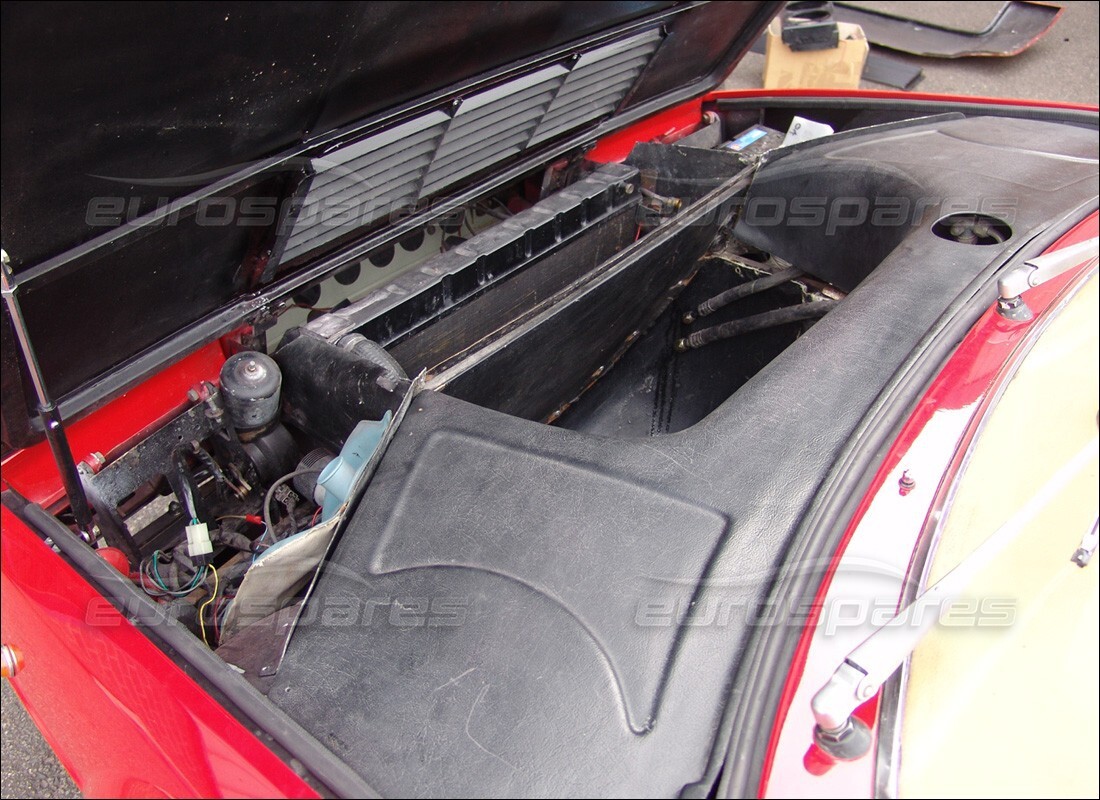 ferrari 308 gt4 dino (1979) con 54,824 chilometri, in preparazione per lo smantellamento #2