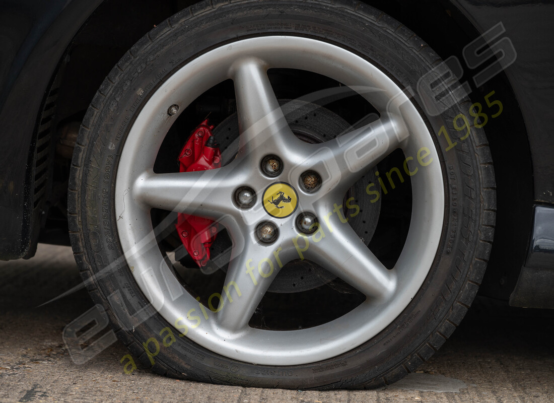 ferrari 550 maranello con 122523, in preparazione per lo smantellamento di #36