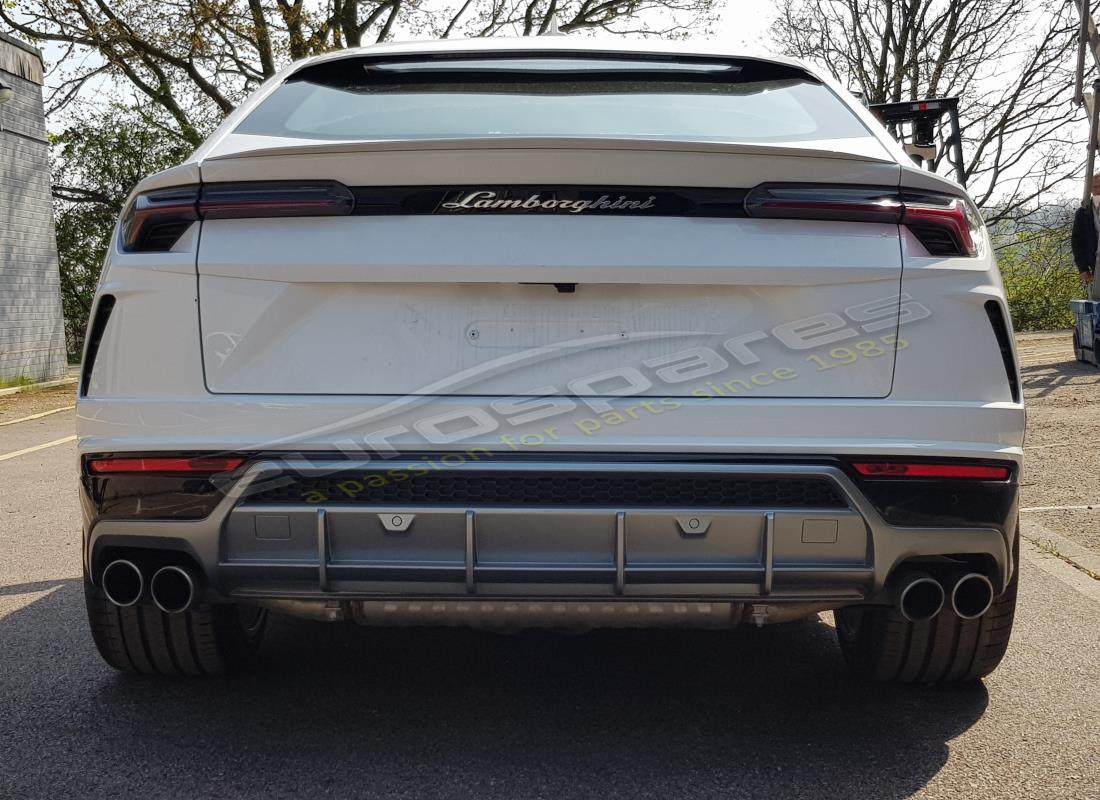 lamborghini urus (2019) con 200 miglia, in preparazione per lo smantellamento di #4