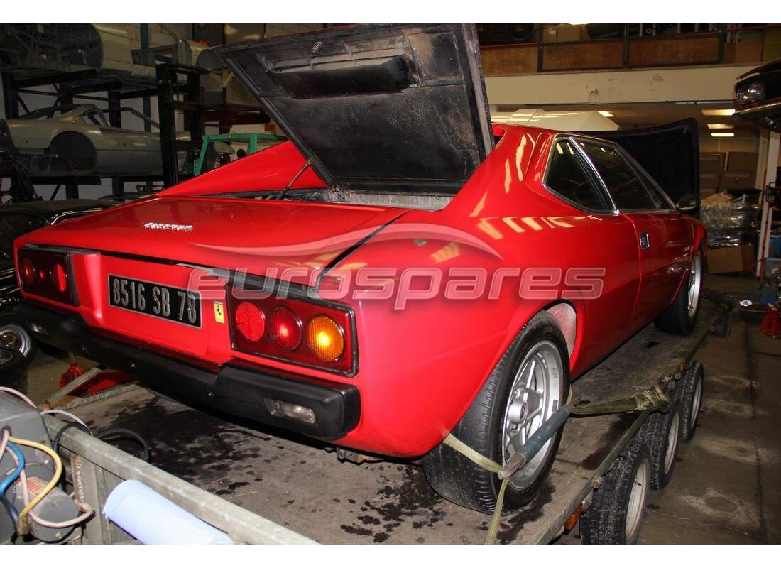 ferrari 308 gt4 dino (1979) con 76,879 chilometri, in preparazione per lo smantellamento #3