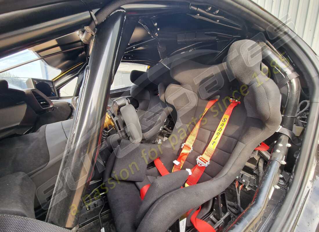 ferrari 488 challenge con 3,603 chilometri, in preparazione per lo smantellamento #10