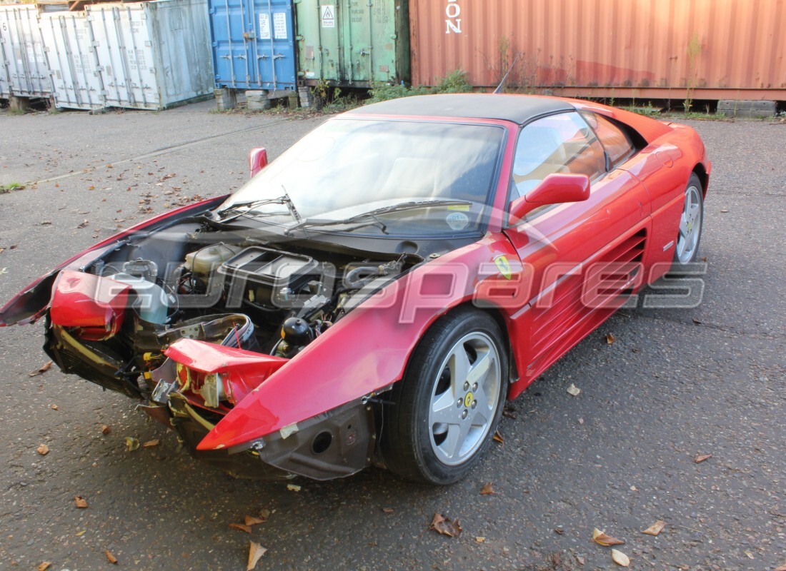 ferrari 348 (1993) tb / ts in preparazione per lo smantellamento presso eurospares