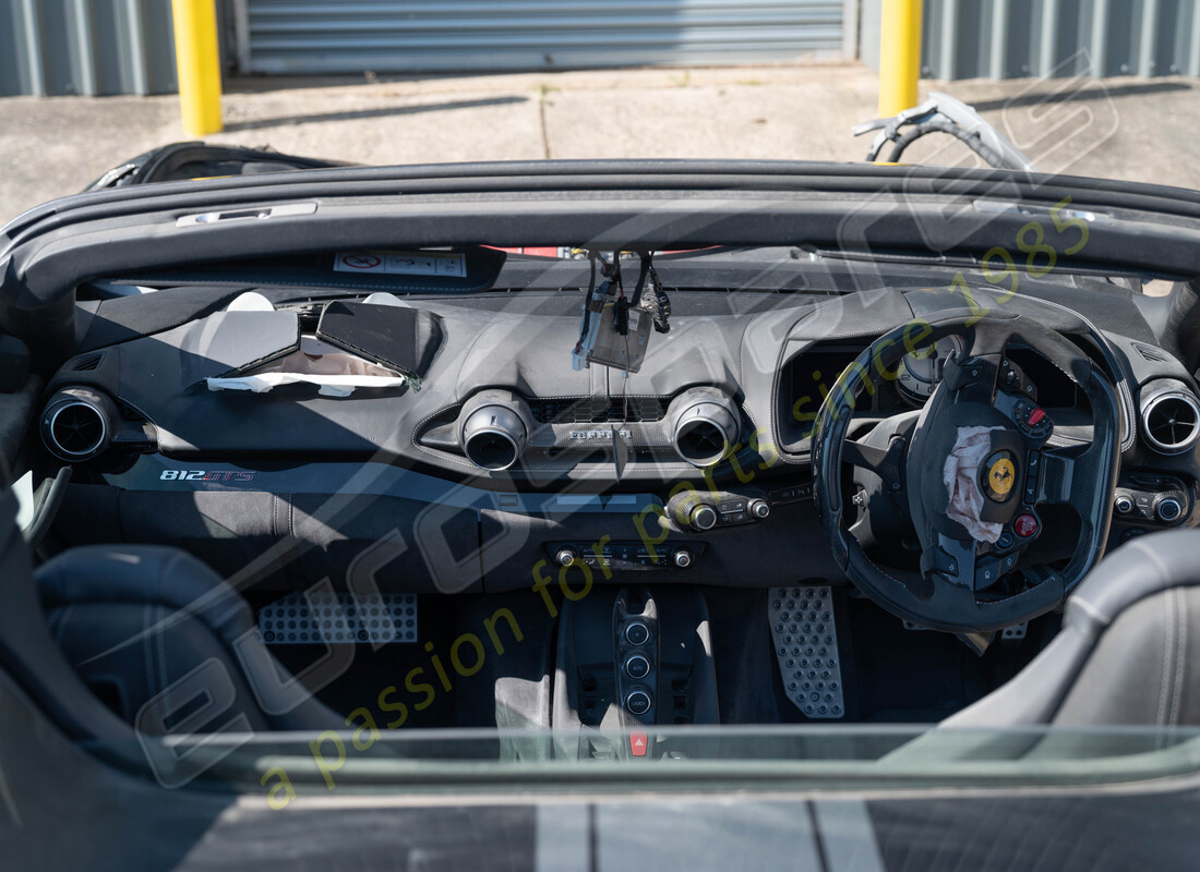 ferrari 812 gts con 620 miglia, in preparazione per lo smantellamento di #13