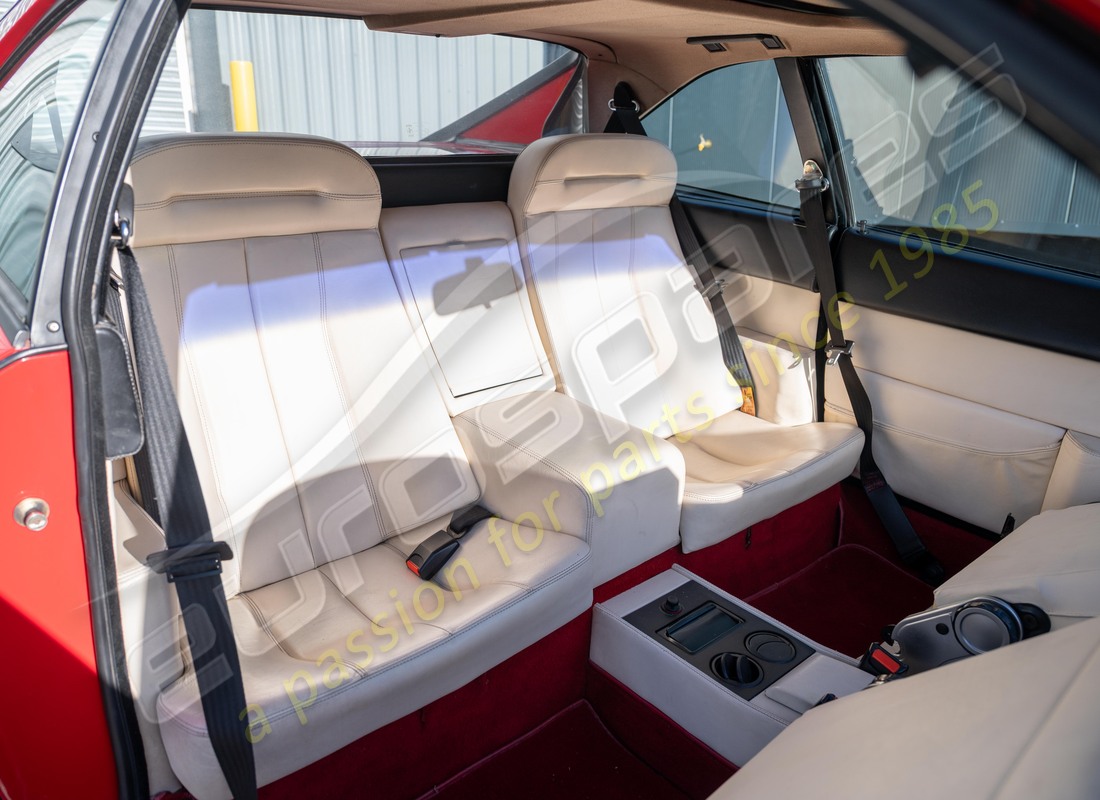 ferrari mondial 3.2 qv (1987) con 83223, in preparazione per lo smantellamento di #12