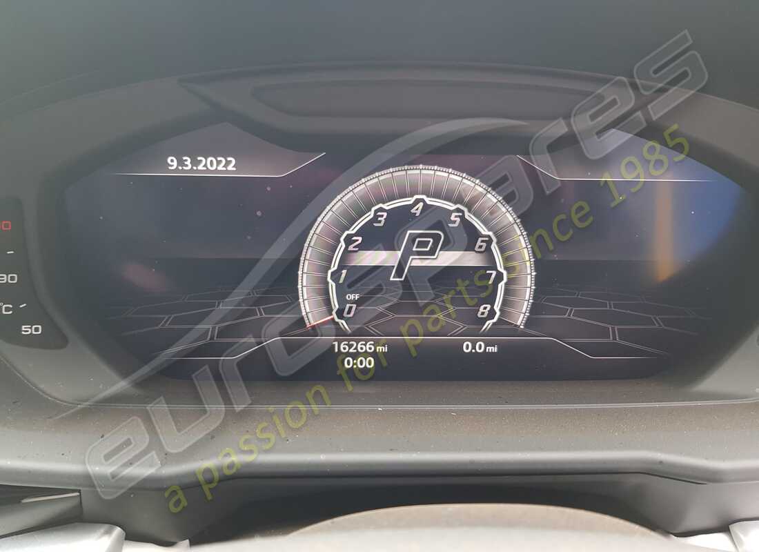 lamborghini urus (2020) con 16,266 miles, in preparazione per lo smantellamento di #16