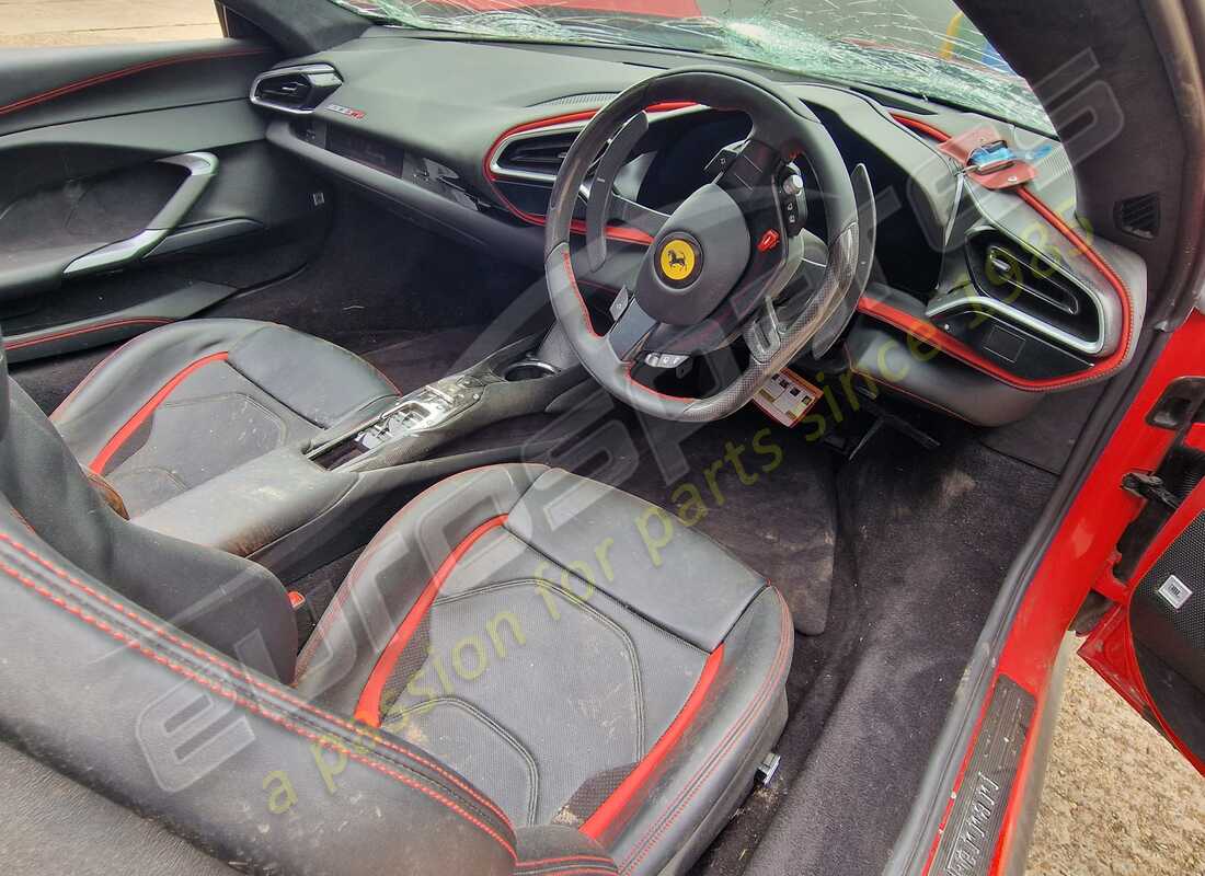 ferrari 296 gts con 2525 miglia, in preparazione per lo smantellamento di #9