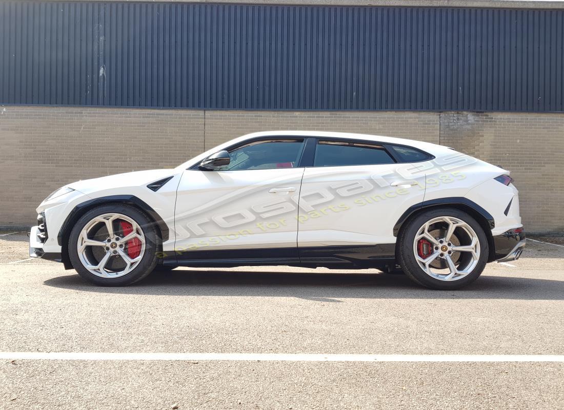lamborghini urus (2019) con 200 miglia, in preparazione per lo smantellamento di #2