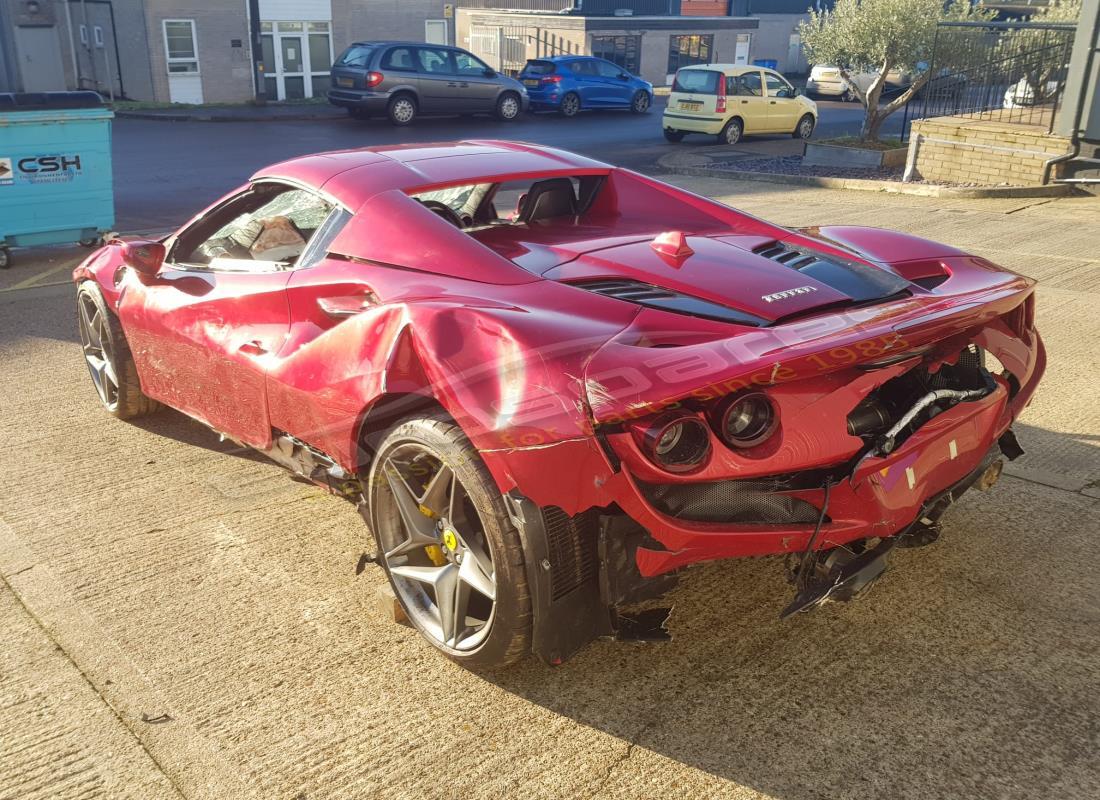 ferrari f8 spider con 940 miglia, in preparazione per lo smantellamento di #4