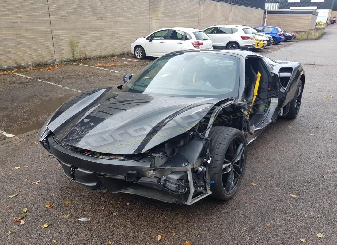 ferrari 488 spider (rhd) in preparazione per lo smantellamento presso eurospares