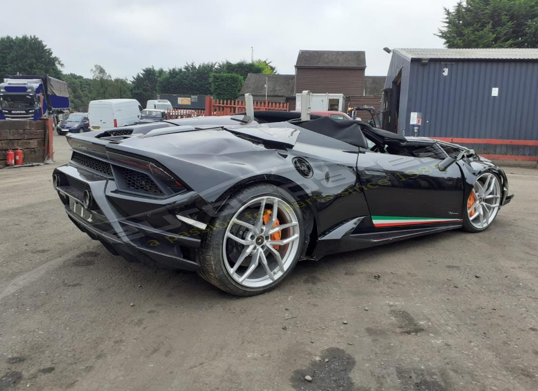lamborghini performante spyder (2019) con 1,589 miles, in preparazione per lo smantellamento di #4
