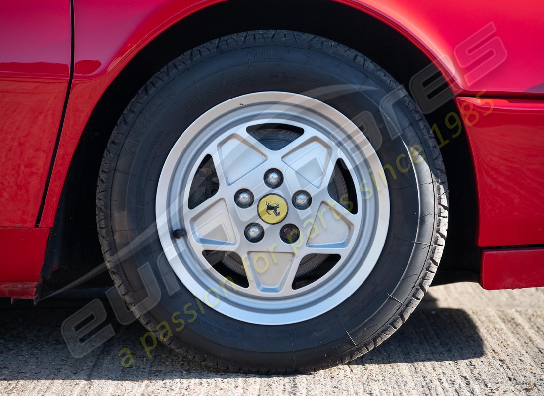 ferrari mondial 3.2 qv (1987) con 83223, in preparazione per lo smantellamento di #31