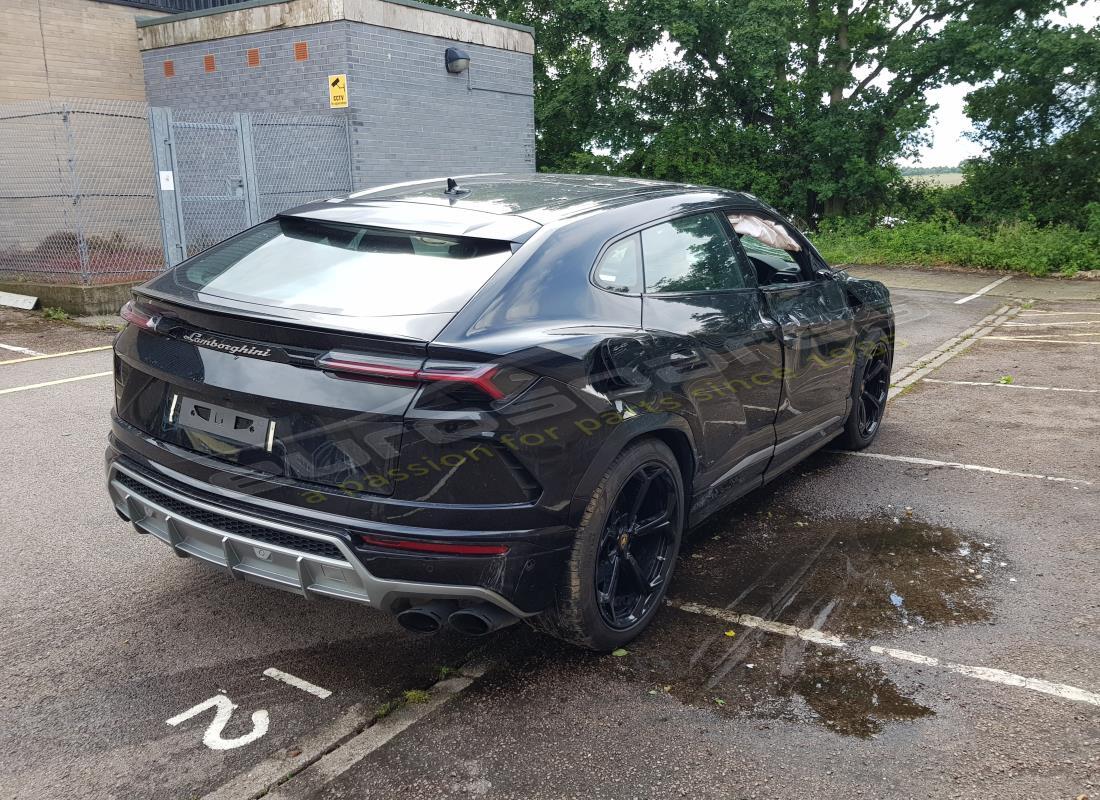 lamborghini urus (2019) con 7,805 miles, in preparazione per lo smantellamento di #5
