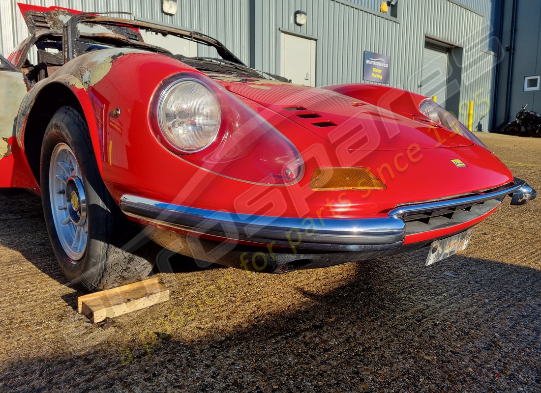 ferrari 246 dino (1975) con 58,145 miles, in preparazione per lo smantellamento di #17
