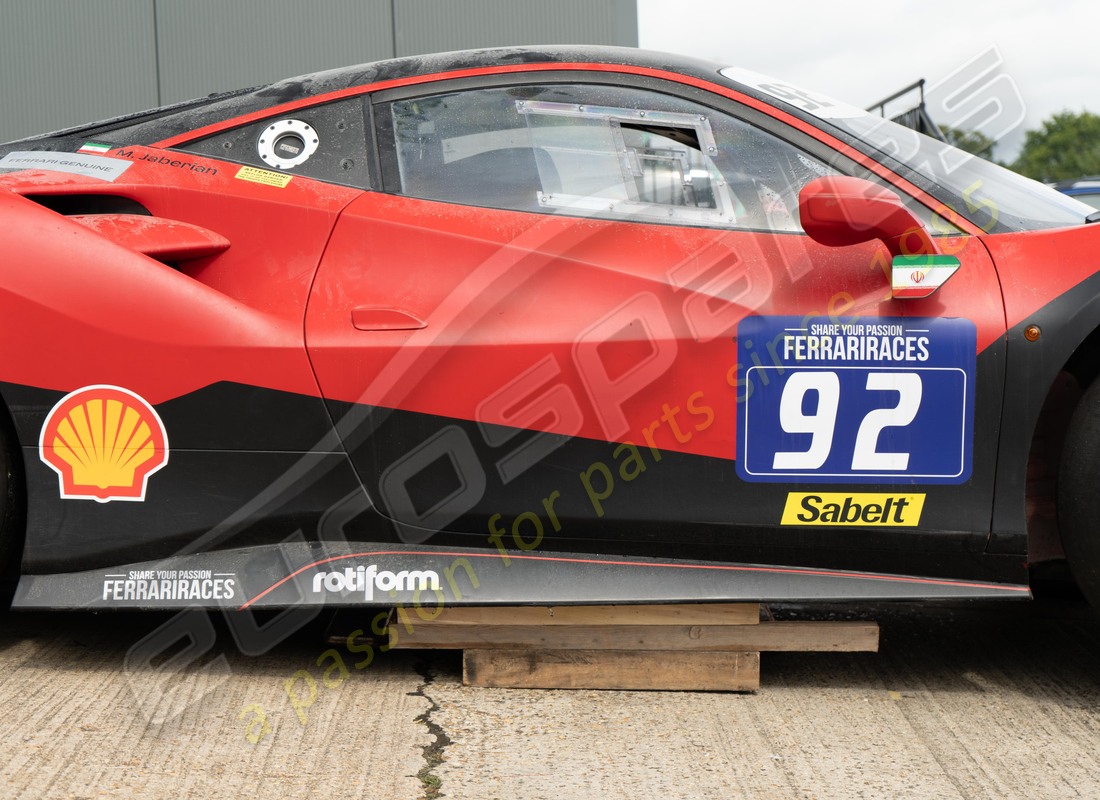 ferrari 488 challenge con 3900km, in preparazione per lo smantellamento di #10
