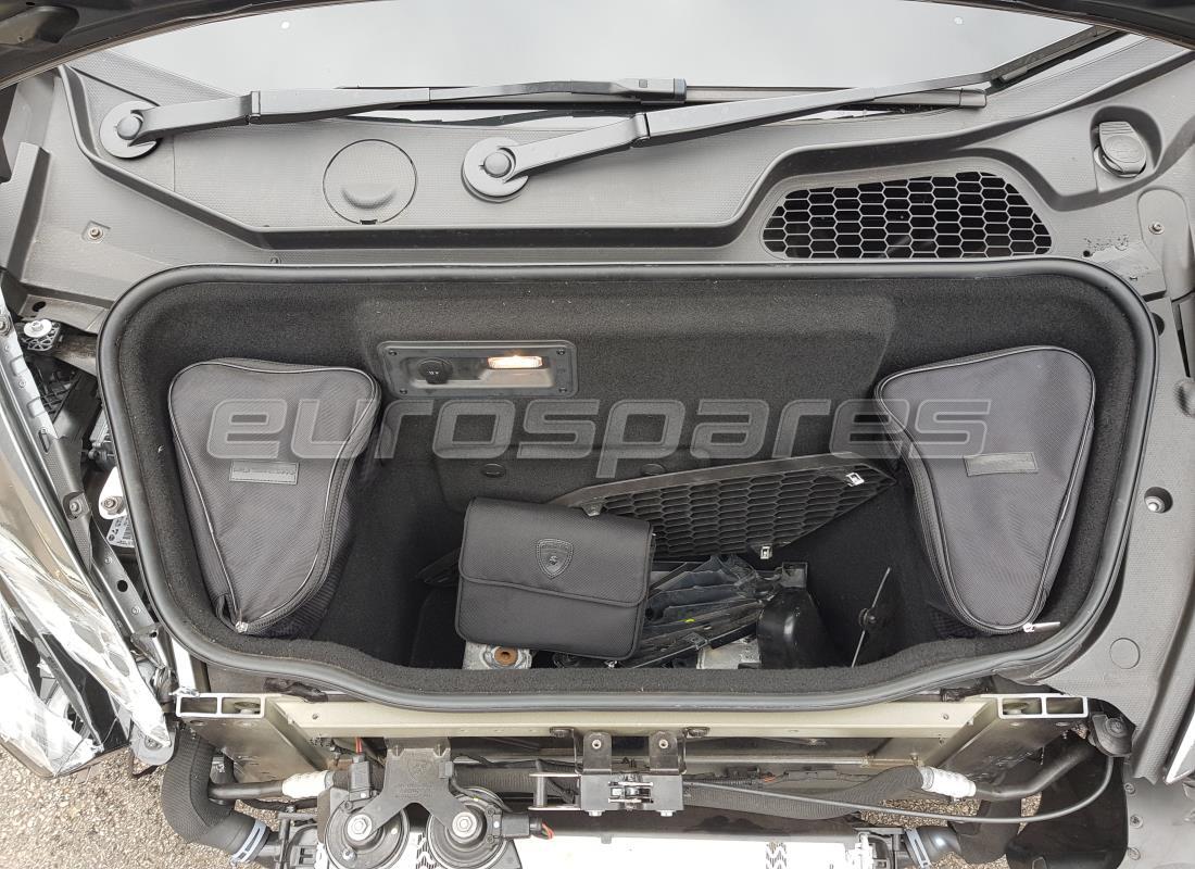 lamborghini 2016 (lp610-4 coupe) con 5,804 miles, in preparazione per lo smantellamento di #8