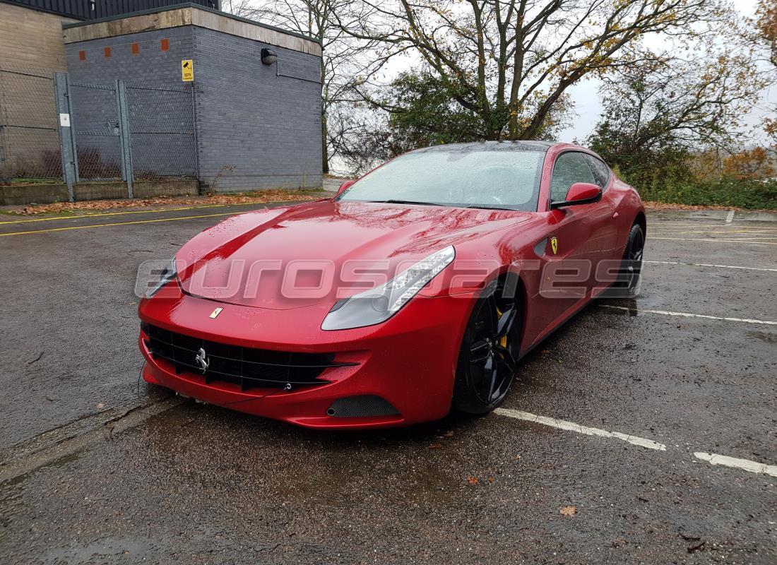 ferrari ff (europe) in preparazione per lo smantellamento presso eurospares