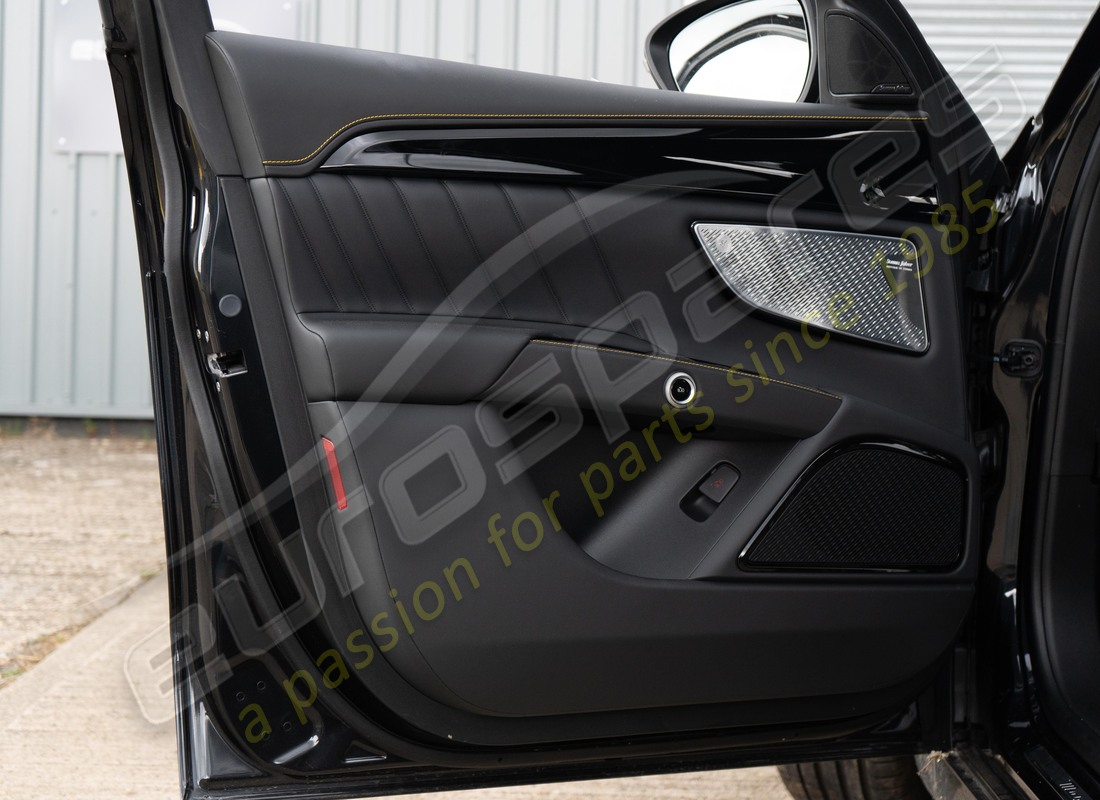 maserati grecale modena (2023) con 3233, in preparazione per lo smantellamento di #22