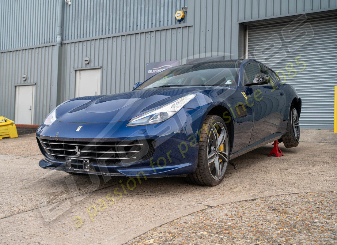 ferrari gtc4 lusso (rhd) con tbc, in preparazione per lo smantellamento di #1