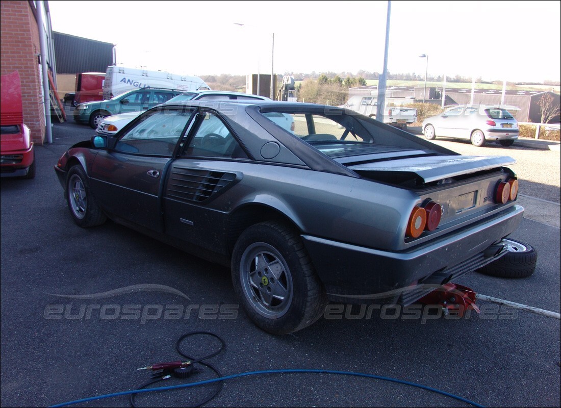 ferrari mondial 3.2 qv (1987) con 74,889 miles, in preparazione per lo smantellamento di #5