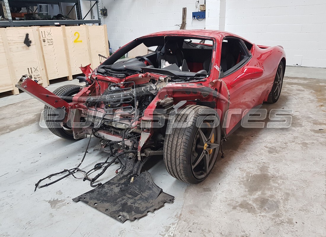 ferrari 458 italia (europe) in preparazione per lo smantellamento presso eurospares